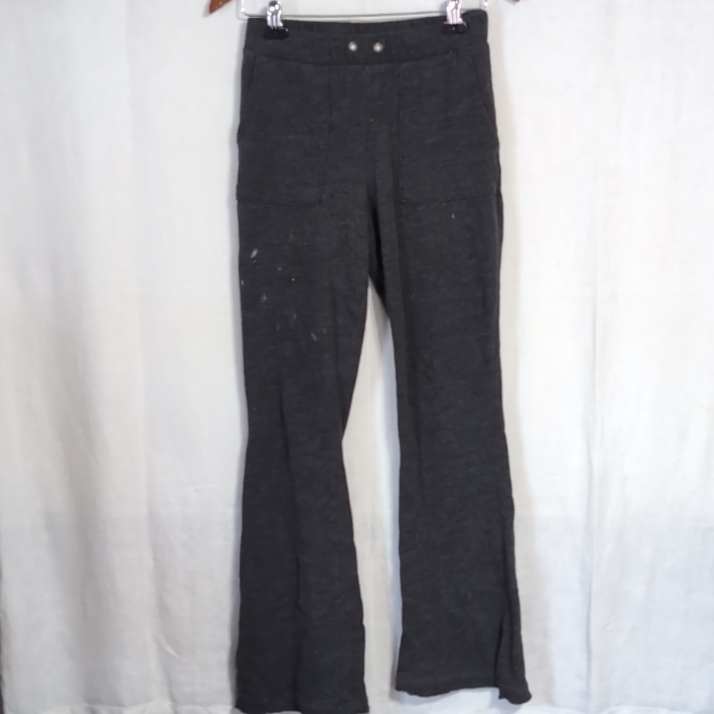 American Eagle Soft Black Flare Sweatpants Size Extra Small **Paint Stains**